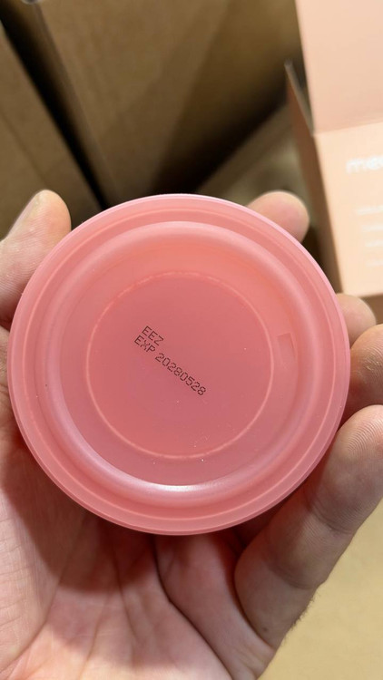 حاوی نیاسیامید کلاژن اسکوالن