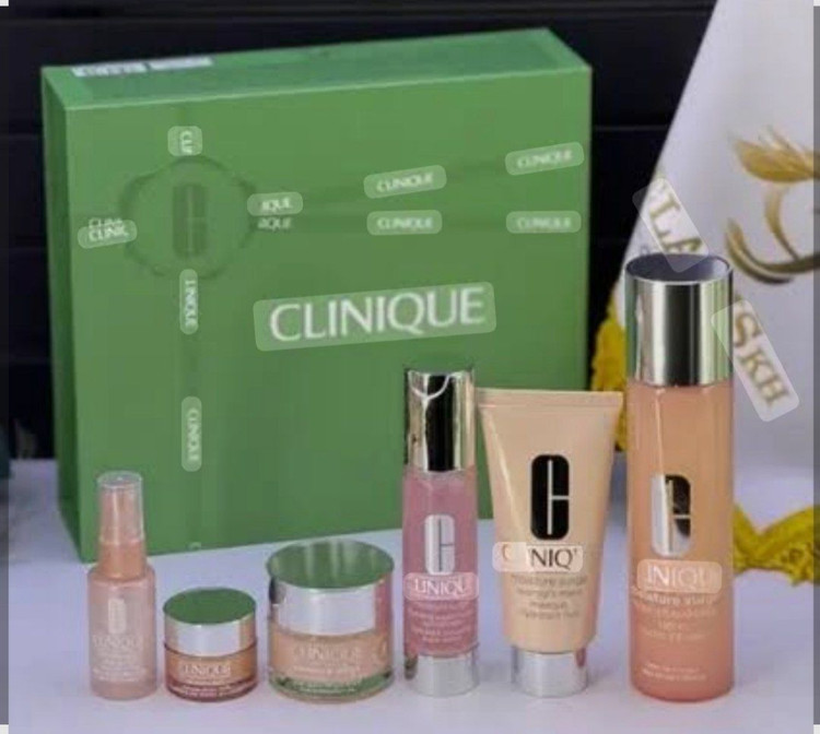 یک روتین کامل برای تامسن عمیق رطوبت پوست